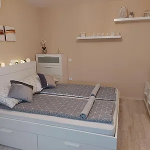 Hattyú Apartman , Szeged Magyarország