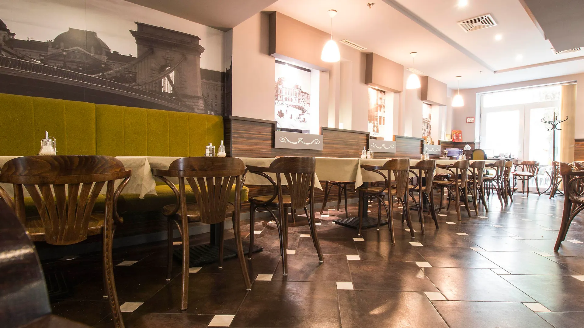 Green Hotel Budapest