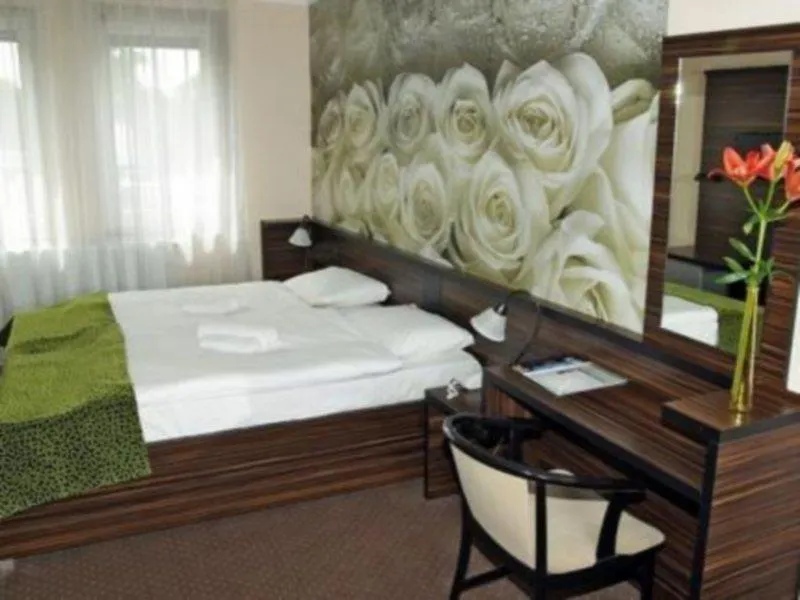 ****  Green Hotel Budapest Hungary
